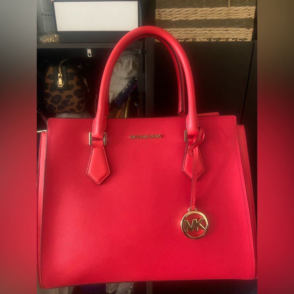 Michael Kors Hope large Satchel in Coral Reef